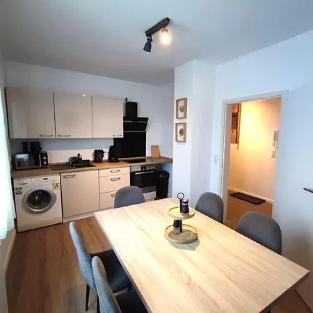 Apartment Rtr - Fuer Bis Zu 8 Personen - Voll Ausgestattet - Zentral Limbecker Platz - Messe - Uniklinikum - Smart Tv - Modern *