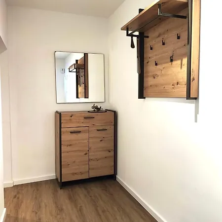 Rtr - Fuer Bis Zu 8 Personen - Voll Ausgestattet - Zentral Limbecker Platz - Messe - Uniklinikum - Smart Tv - Modern Apartment *