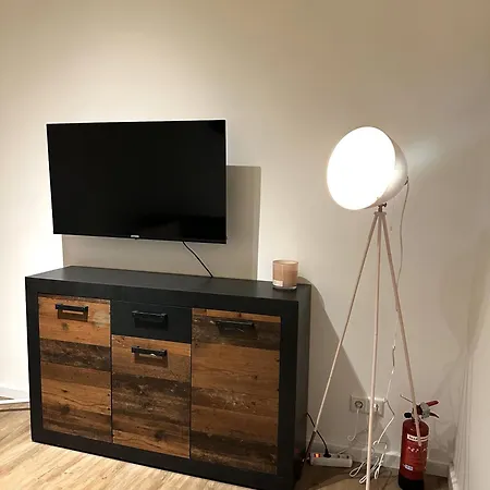 Apartment Rtr - Fuer Bis Zu 8 Personen - Voll Ausgestattet - Zentral Limbecker Platz - Messe - Uniklinikum - Smart Tv - Modern
